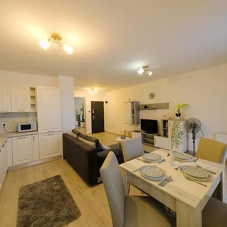 Apartment Grand Park Grey Iulius Mall