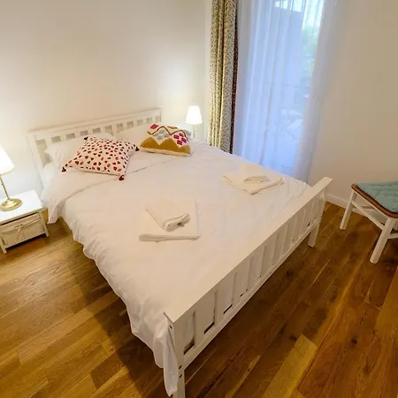 Apartment Grand Park Grey Iulius Mall *