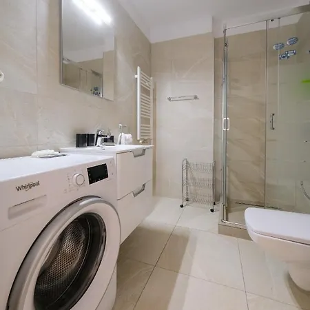 Apartment Grand Park Grey Iulius Mall *